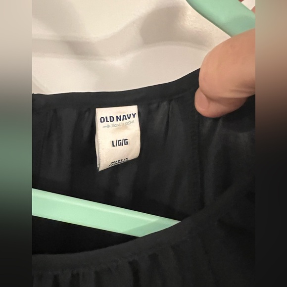 Old Navy Classic Black Top - Picture 3 of 5